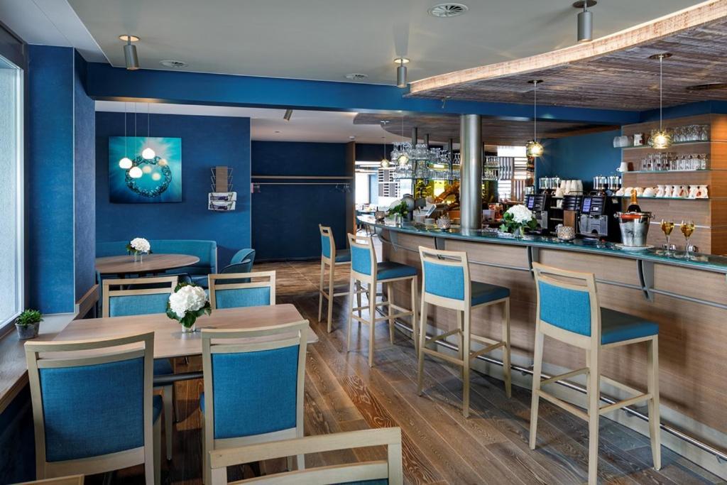 Seehotel Delphin Meisterschwanden Exteriör bild