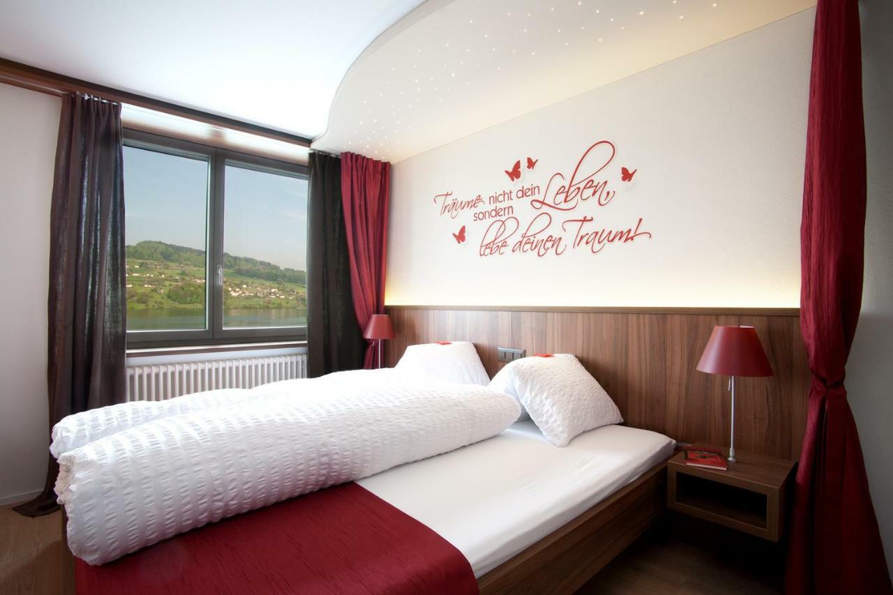 Seehotel Delphin Meisterschwanden Exteriör bild